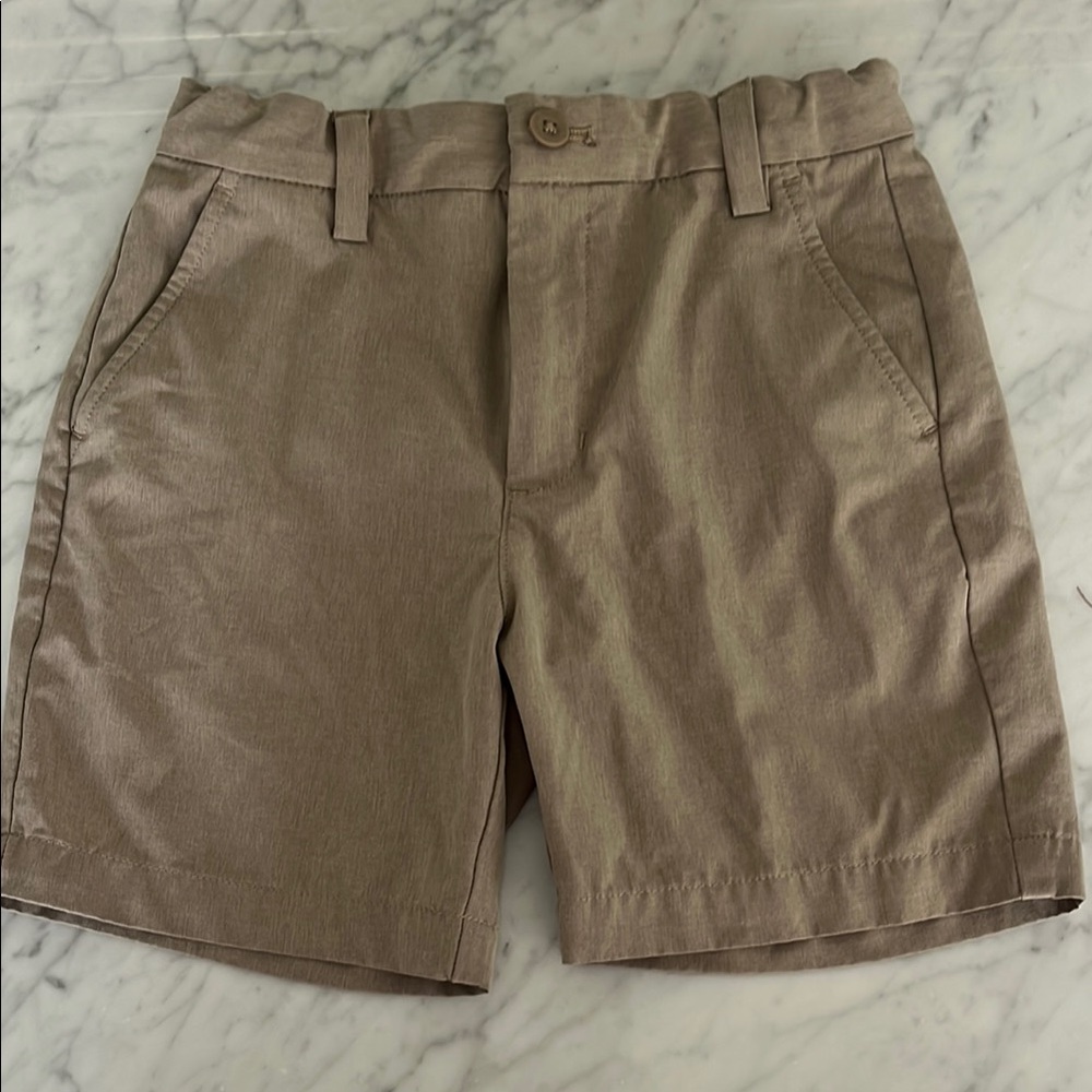 Vineyard Vines Tan Performance Chino Shorts Classic Style
